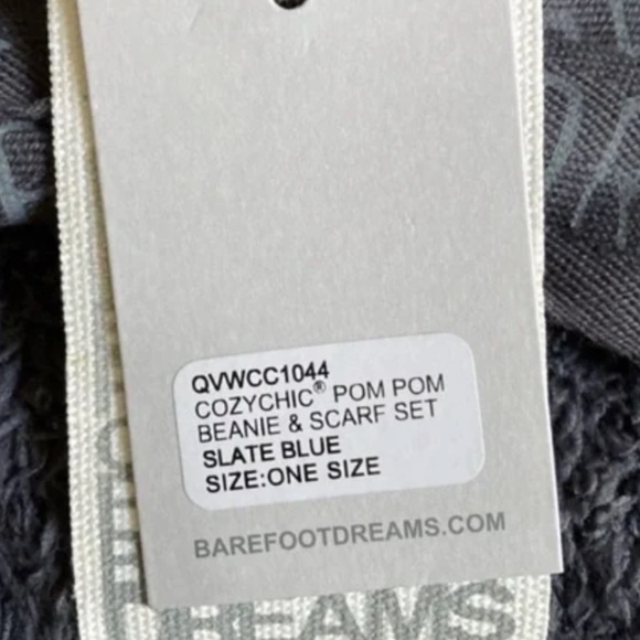 Barefoot Dreams CozyChic Pom Pom Beanie & Scarf Gift Set Slate Blue NWT $150 - Picture 2 of 4